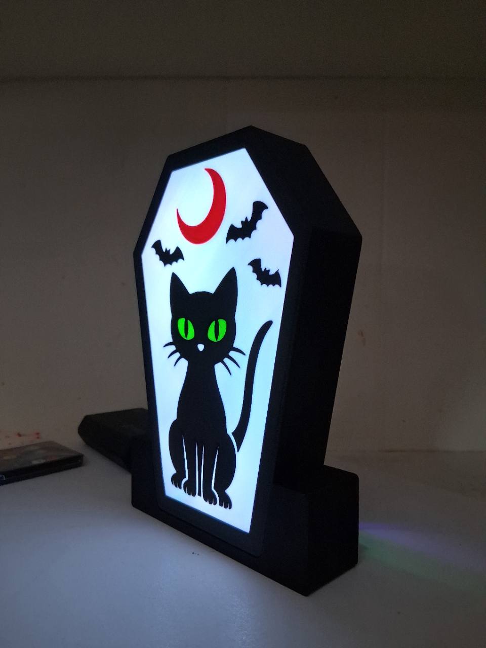 Scarry Cat Coffin LED light box – custom 3D printed – Lit Layer Creations